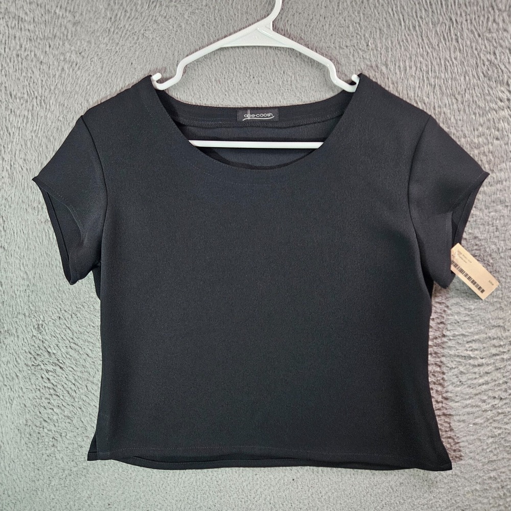 NEW Allie Coosh Cropped Top Women XS Short Sleeve‎ Black Work Simple